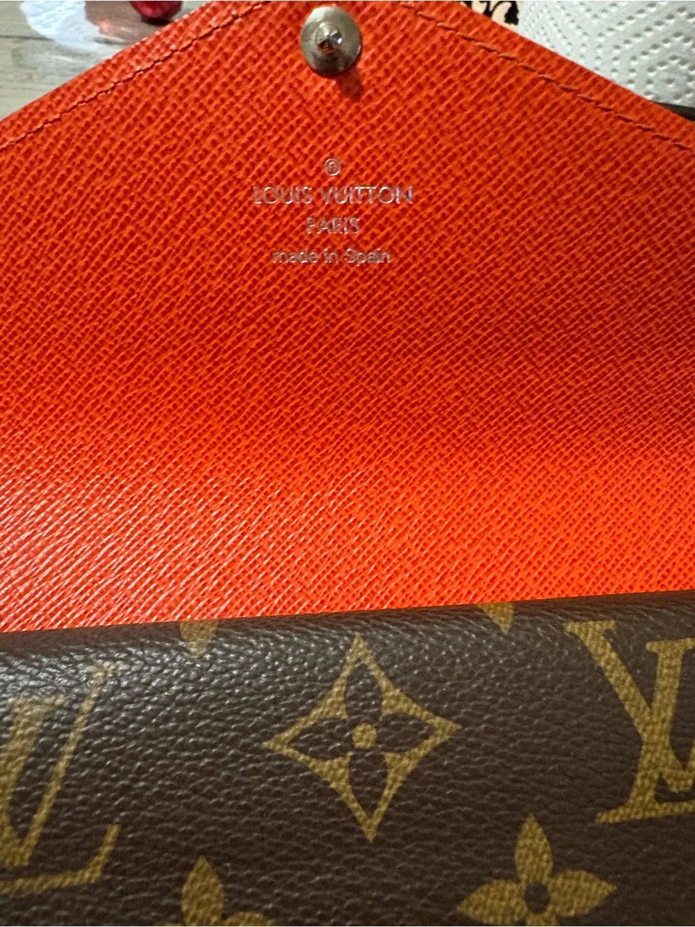 Louis Vuitton Wallet - Picture 6 of 11